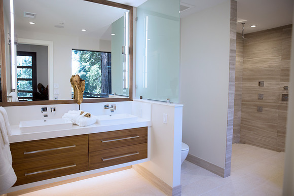 San Diego Real Estate Photography Bathroom